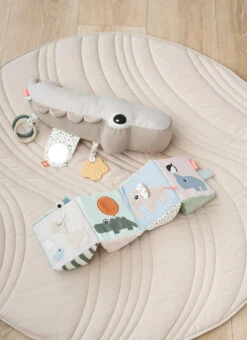 Done By Deer Cube Sensoriel Dépliable -Bébé Idées Cadeaux Soldes Boutique done by deer cube sensoriel depliable 8