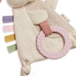 Itzy Ritzy Jouet Sensoriel à Froisser Lapin -Bébé Idées Cadeaux Soldes Boutique itzy ritzy jouet sensoriel a froisser lapin 3