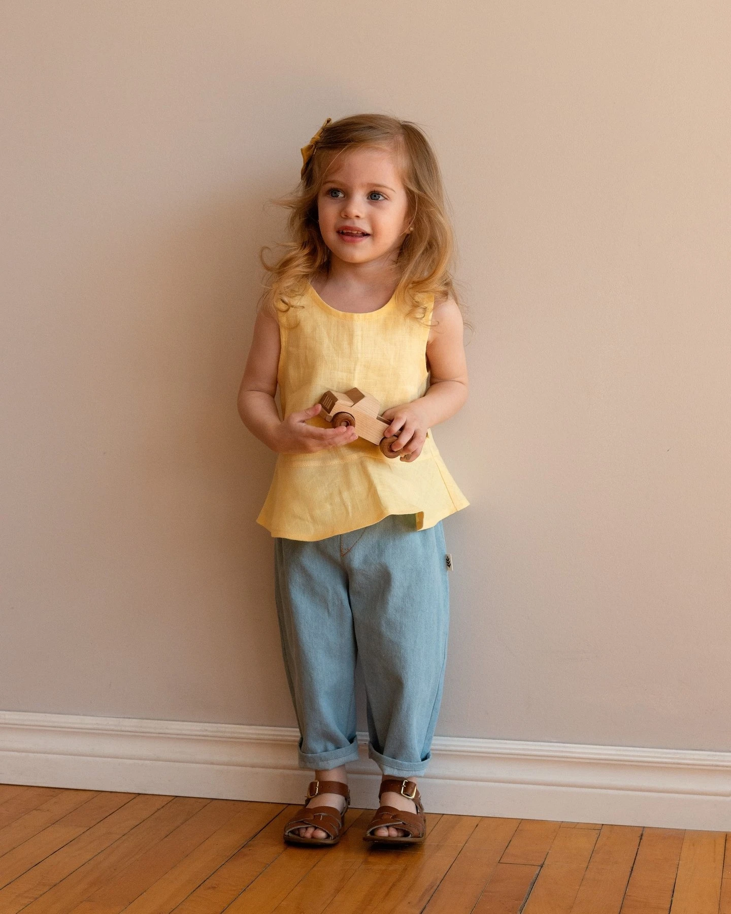 Les Petites Natures Pantacourt Denim Indigo 1 Les Petites Natures Pantacourt Denim Indigo