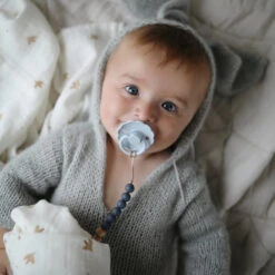 Mushie Suce Frigg Daisy Powder Blue