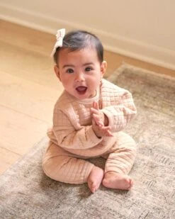 Quincy Mae Ensemble Matelassé Shell -Bébé Idées Cadeaux Soldes Boutique quincy mae ensemble matelasse shell 3