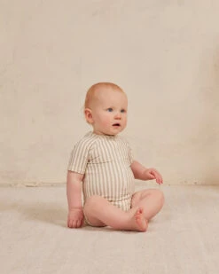 Quincy Mae Maillot Une Pièce Ligné Ash -Bébé Idées Cadeaux Soldes Boutique quincy mae maillot une piece ligne ash 3