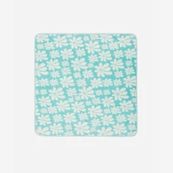 Slowtide Serviette à Capuche - Iggy -Bébé Idées Cadeaux Soldes Boutique slowtide serviette a capuche iggy 2